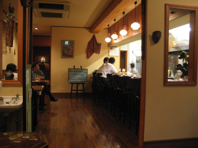 ラッフルズ 003.jpg